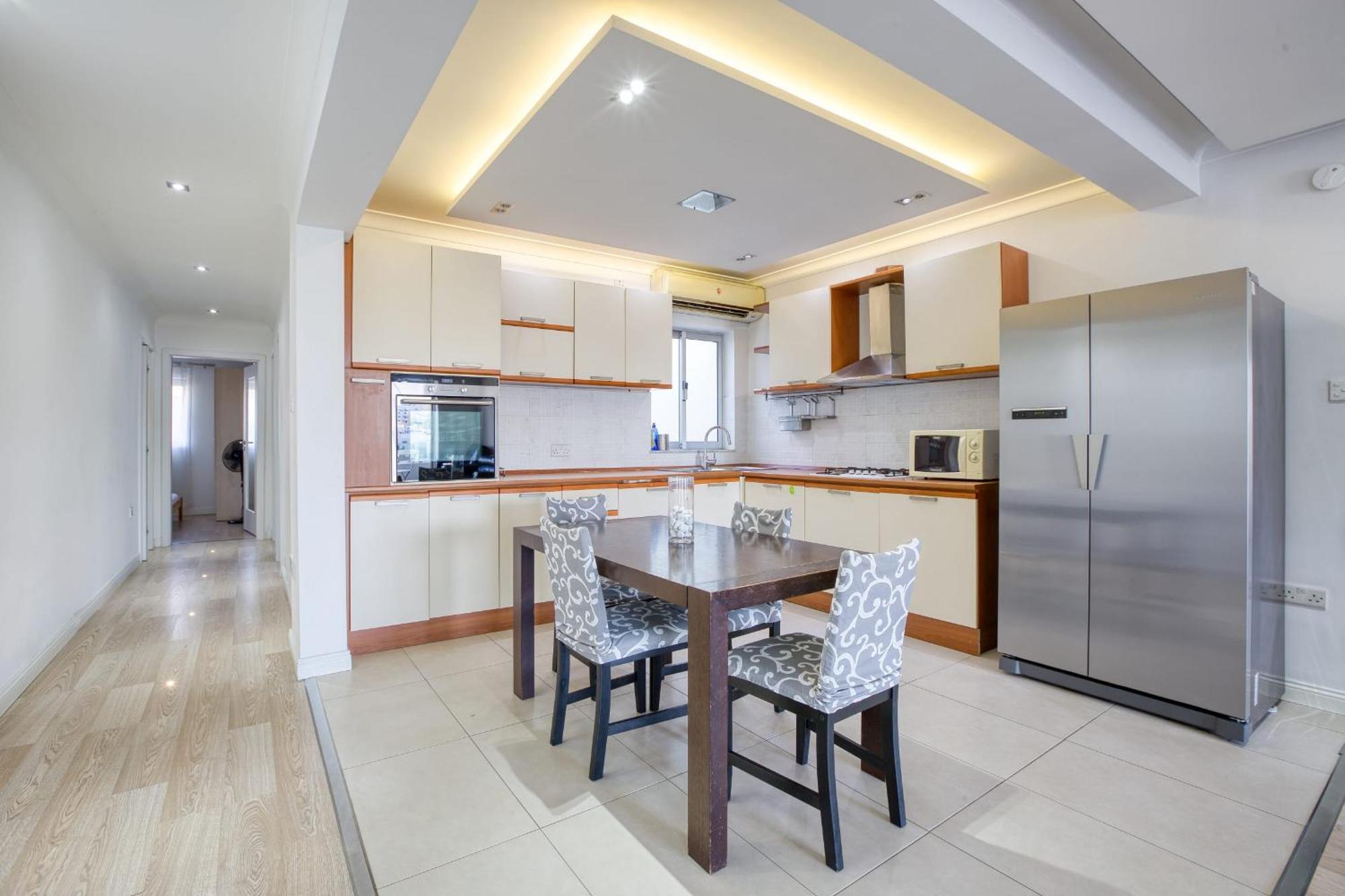 Seafront Apartment-Hosted By Sweetstay Pietà Buitenkant foto