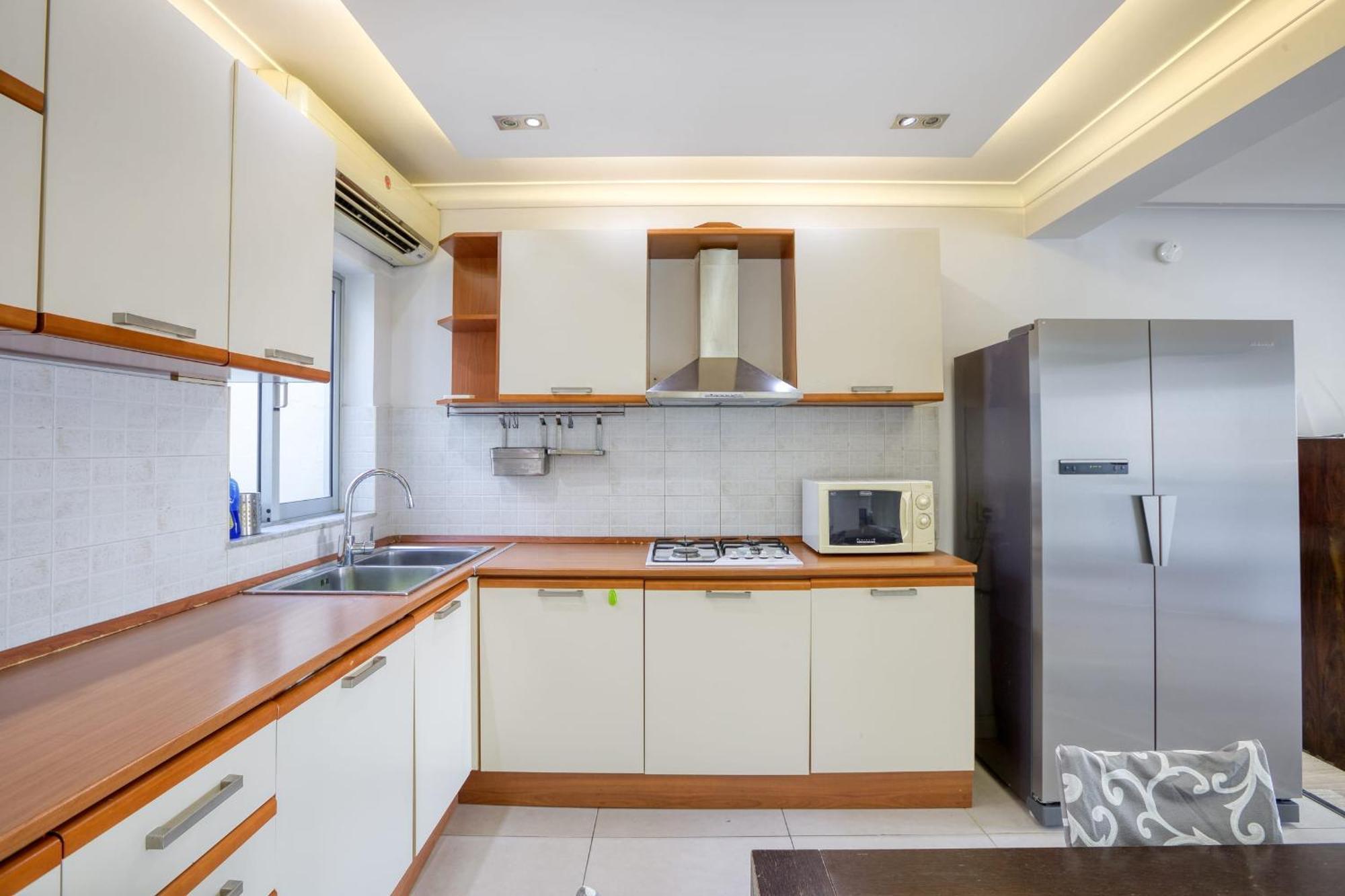 Seafront Apartment-Hosted By Sweetstay Pietà Buitenkant foto